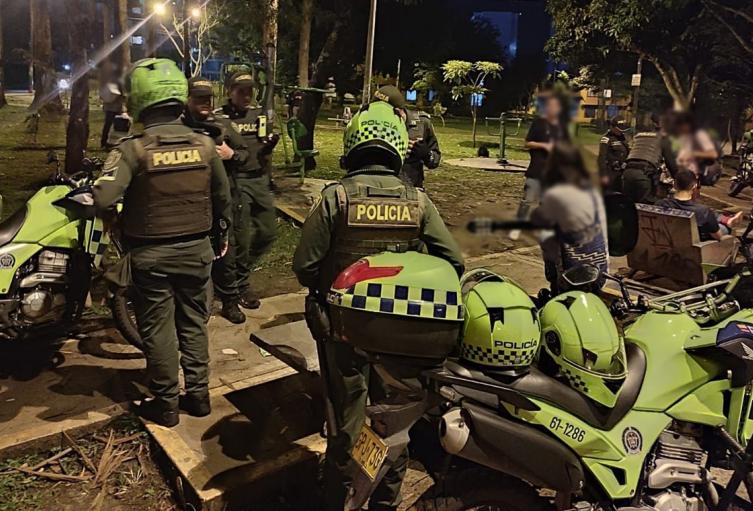 Autoridades enviaron a menores a Comisarías de Familia por estar callejeando después de las 11 de la noche en Ibagué