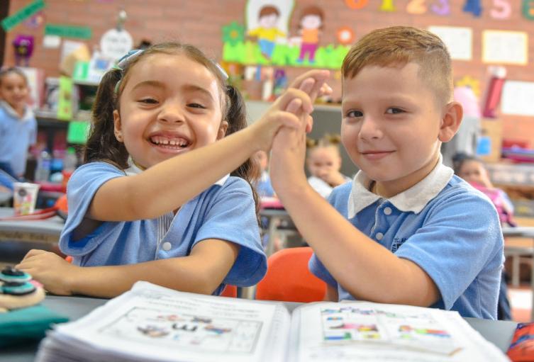 niños colegio