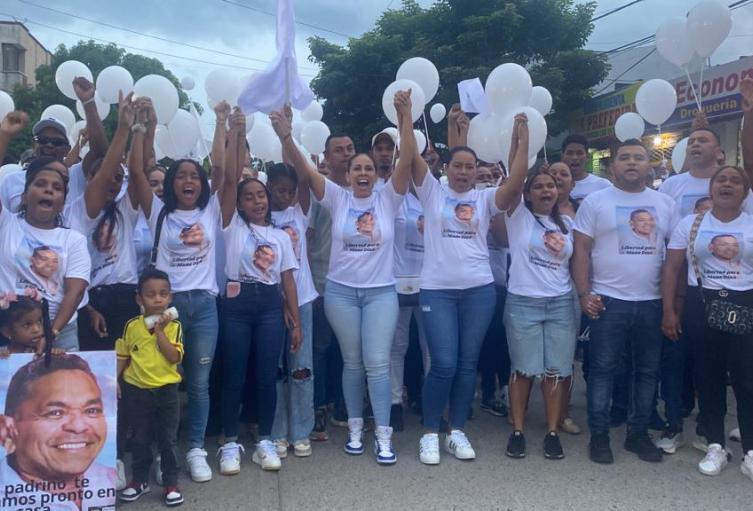 Autoridades no han confirmado si 'Mane' Díaz será liberado. 
