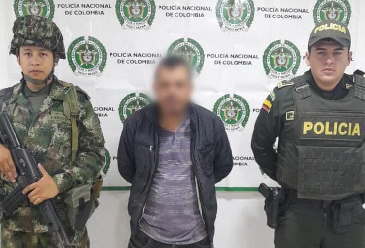 Ejército y Policía capturaron a alias ‘Richard’, requerido por el delito de concierto para delinquir en Herrera – Tolima