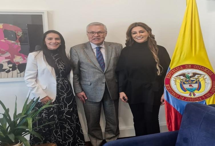 Gobernadora y ministro de Justicia