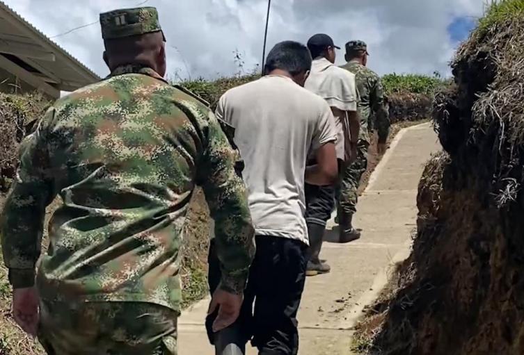 Reclutamiento de menores por grupos armados al margen de la ley 