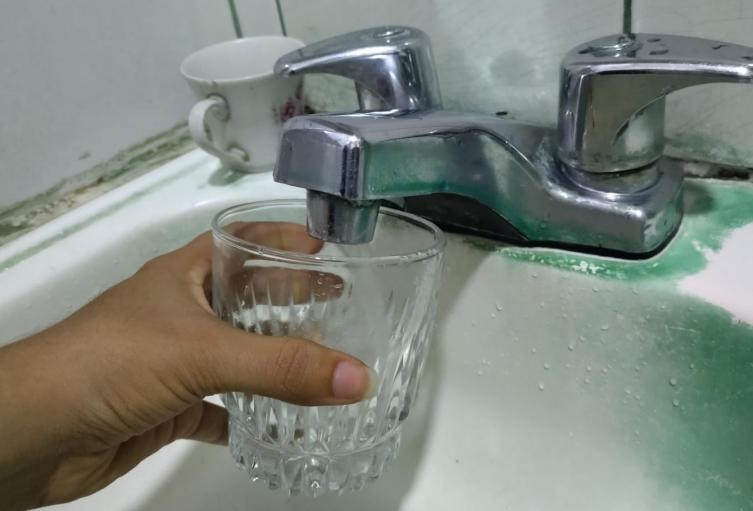 Agua del grifo
