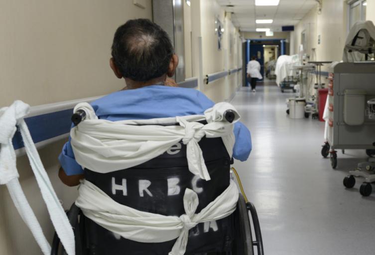 Abuelos abandonados en hospitales