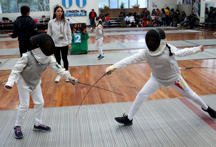 Esgrimistas tolimenses presentes en el Panamericano Infantil de Lima 2025