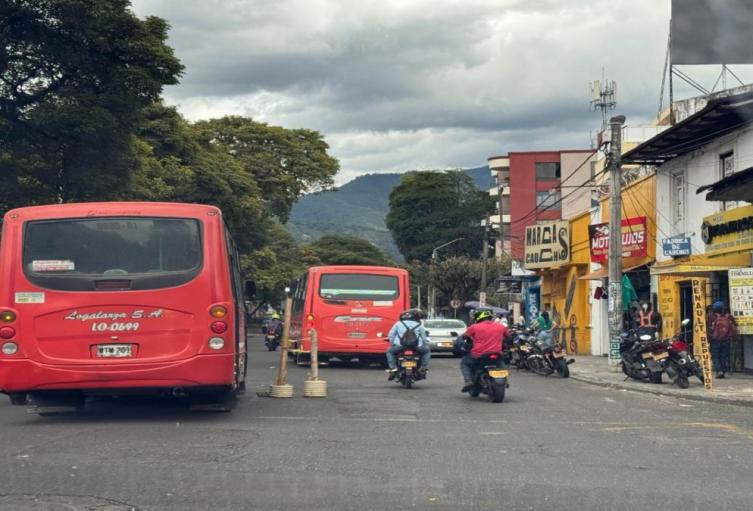 Cierre vial en la calle 25 
