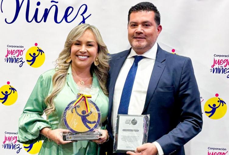 Alcaldesa Johana Aranda | Gestor Juancho Gutiérrez | Ibagué | Agosto 2025 Alcaldesa Johana Aranda | Gestor Juancho Gutiérrez | Ibagué | Agosto 2025