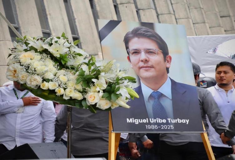 Misa Miguel Uribe, en Medellín