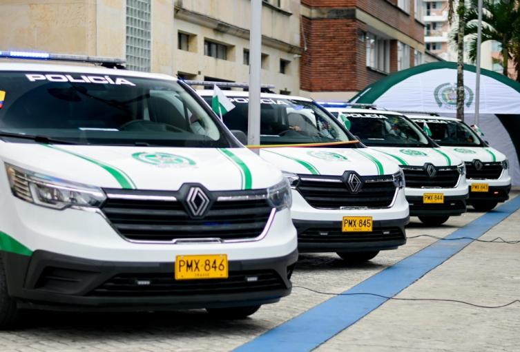 Nuevos carros de la Policía Ibagué