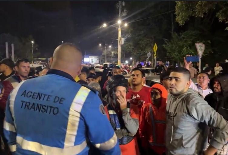 Vías bloqueadas en Ibagué Vías bloqueadas en Ibagué