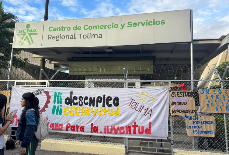 Huelga en el SENA: estudiantes bloquean sede en Ibagué por fallas tecnológicas