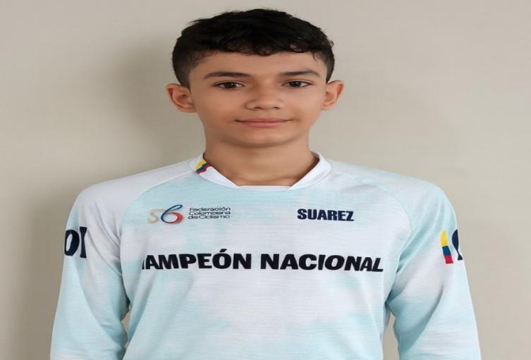 Niño ibaguereño deportista BMX