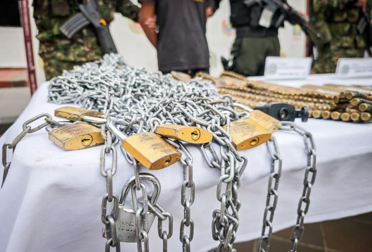 Cadenas de secuestrados