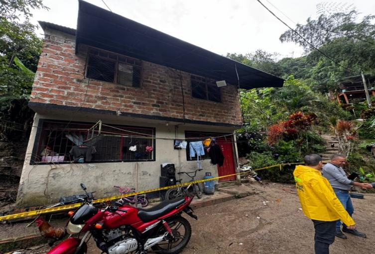 Tragedia barrio San Isidro - mujer falleció 