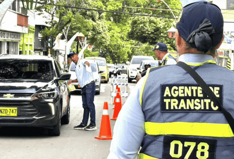 Controles de tránsito dejan 69 comparendos durante el primer fin de semana de 2026