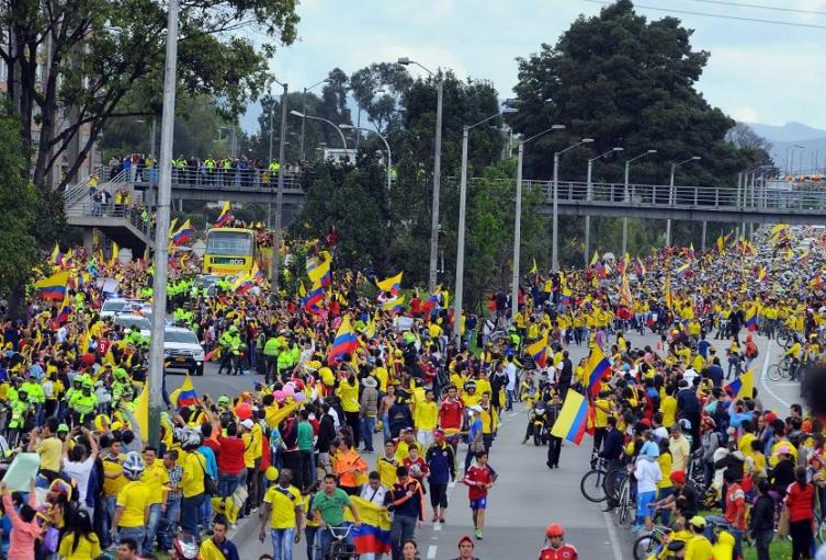 Recibimiendo-de-la-selección-Colombia-tras-el-Mundial-2014.jpg