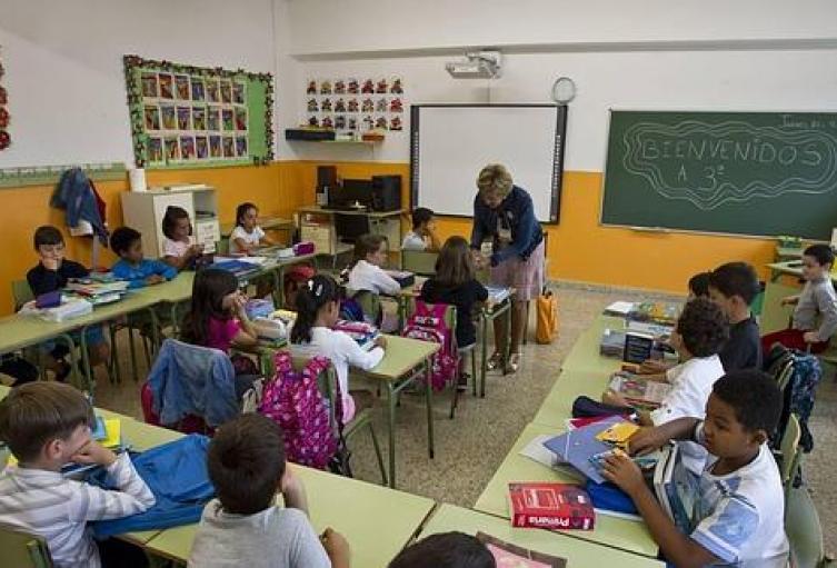 ganagana-empresa-pionera-en-proyecto-para-mejorar-educacion-de-santa-isabel.jpg
