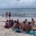 Turistas en San Andrés después del paso del huracán Iota