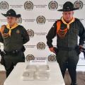 Gracias al olfato de la canina antinarcóticos ‘Mabel’, se logró el hallazgo de alucinógenos en la terminal de Honda