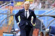 José Pékerman dirigiendo a Colombia ante Japón en Rusia 2018