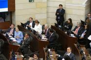 La bancada del Centro Democrático estuvo al tanto de la defensa de Alberto Carrasquilla.