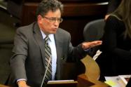 Ministro de Hacienda, Alberto Carrasquilla, interviene en el Senado