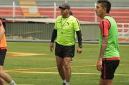 Hernán Torres, técnico colombiano dirigiendo a Melgar de Arequipa