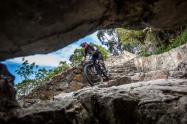 Un competidor durante la carrera Red Bull Devotos de Monserrate 2019.