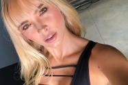 La modelo recibió fuertes comentarios en Instagram por publicar una fotografía junto a un leopardo que estaba encadenado.