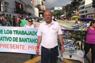 Carlos Rivas, ejecutivo de Fecode, durante un paro de maestros