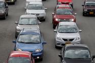 Vehículos transitando por la ciudad de Bogotá