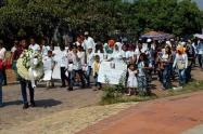 Familias de Ex combatientes y habitantes de Manaure Cesar acompañaron al bebé a su última morada