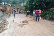 Deslizamiento en vía Venadillo - Santa Isabel 