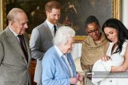 Meghan Markle y Reina Isabel II junto a Archie