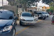 Vehículos venezolanos que están en la zona de frontera 