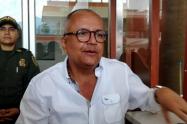 Gobernador respondió a contradictores políticos, a quienes calificó ancianos de la política 
