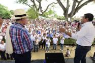Pinto y Álvaro Uribe Vélez recorrieron los municipios de Mariquita, Ataco, Coyaima, Espinal e Ibagué