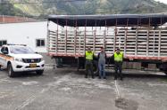 Por conducir con una licencia falsa fue capturado un camionero
