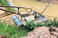 Se evidenció la captación de agua superficial a la quebrada “Apicalá”