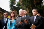 Óscar Iván Zuluaga, ex candidato presidencial; Marta Lucía Ramírez, vicepresidenta de la República; Álvaro Uribe Vélez, senador; Iván Duque, presidente de la República. Detras de Uribe Alejandro Ordóñez, embajador de Colombia ante la OEA