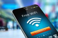Smartpohne conectado a red WiFi gratis