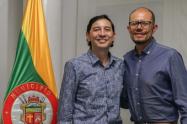 Lanini es profesional egresado de la Universidad Nacional de Colombia y cuenta con una maestría en ingeniería del transporte 