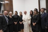 Papa Francisco en reunión con primeras damas de Latinoamérica