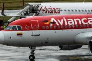 El avión sufrió una falla en uno de sus motores.