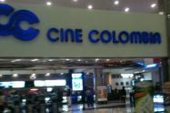 Cine Colombia disminuye funciones y sillas al 50%