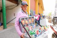 Francisco, vendedor ambulante del barrio Restrepo.