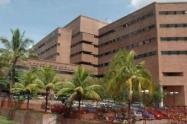 Se instalaran 10 camas UCI, 43 camillas y elementos médicos