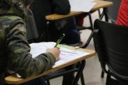 El Gobierno expidió el Decreto 532 de abril de 2020, mediante el cual se exime del requisito de la presentación del Examen de Estado 