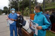 Un grupo de médicos y enfermeras se concentraron en el hospital Simón Bolívar.