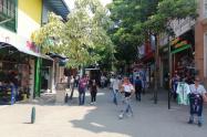 Más de 900 comercios de Medellín , que cumplen con los protocolos de bioseguridad, reabrieron sus puertas